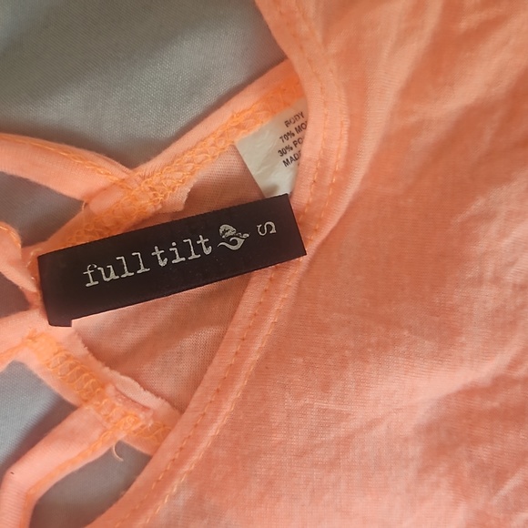 Crop tops - Picture 7 of 9